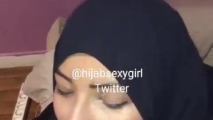Nice Hijabi enjoy sucking cock